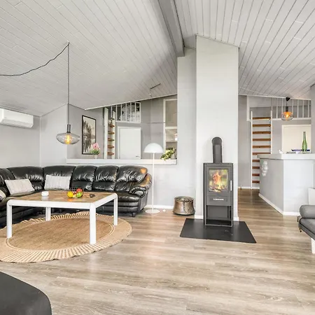 Holiday home Renovated With Hot Tub, Sauna And Shelter *
